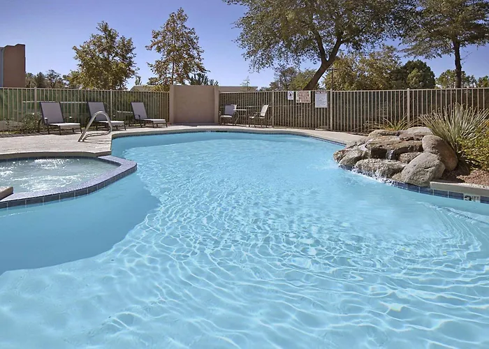 Super 8 By Wyndham Motel