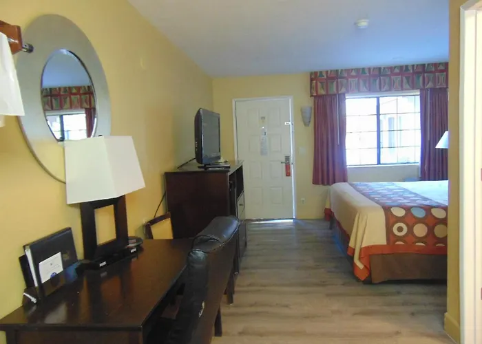 Super 8 By Wyndham 2*